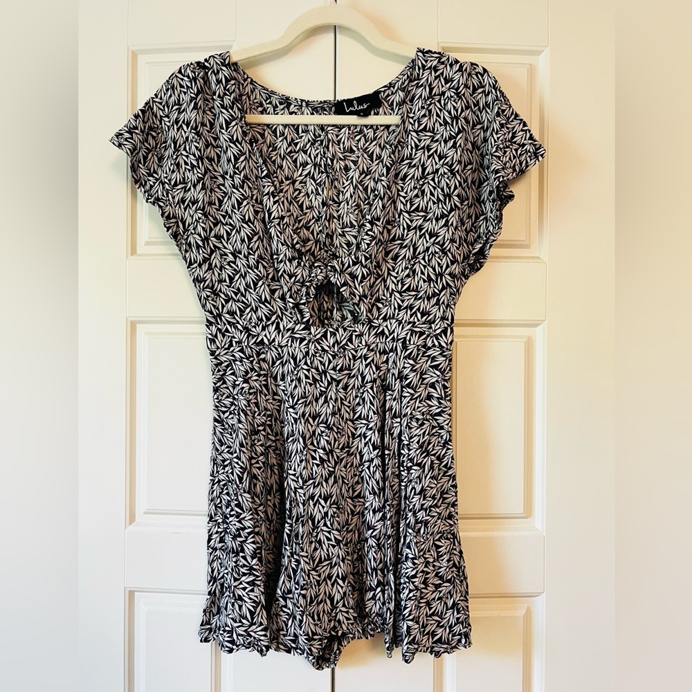 Lulu’s size small romper with tie-front.